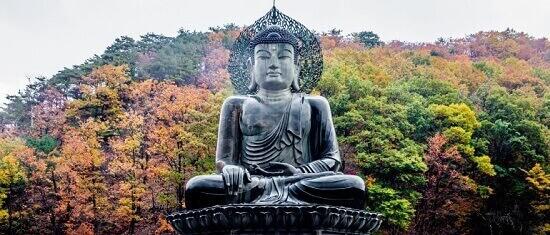 south korea buddha sinheungsa temple